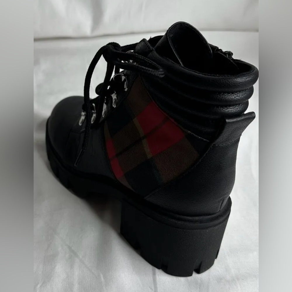 Sun Stone Ruthee Lug Sole plaid Booties Black Size 8.5 M - Picture 6 of 9
